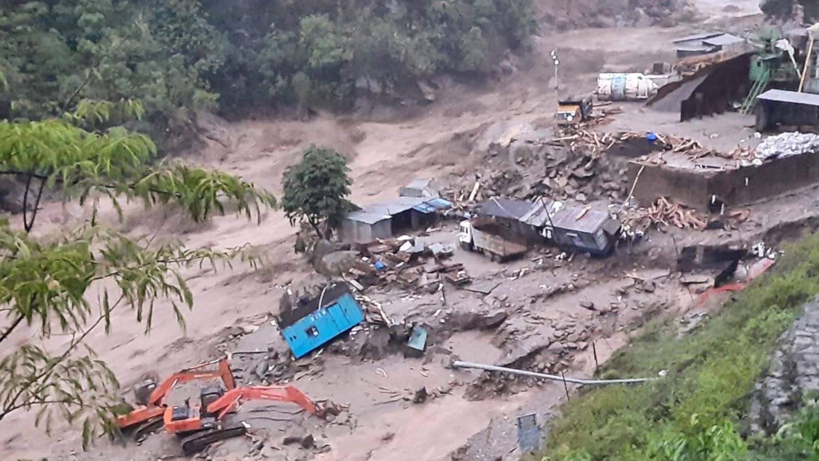 सिक्किमको रिम्बीमा भीषण पहिरो, ३० भन्दा बढी घर प्रभावित