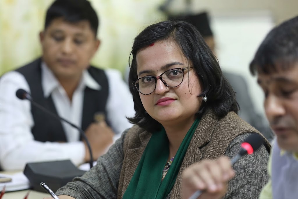 पूर्वप्रधानन्यायाधीश जबरालाई प्रहरी नियन्त्रणमा लिएको विषयमा रञ्जु दर्शनाको आपत्ति