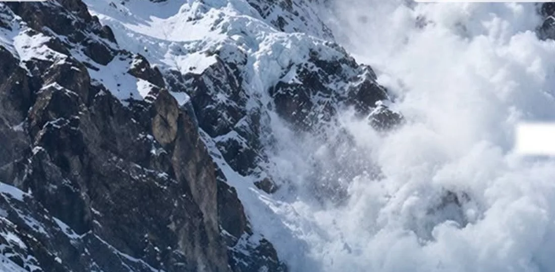 हिम्लुङ हिमपहिरोमा १५ जनाको मृत्यु, एक जना अझै बेपत्ता